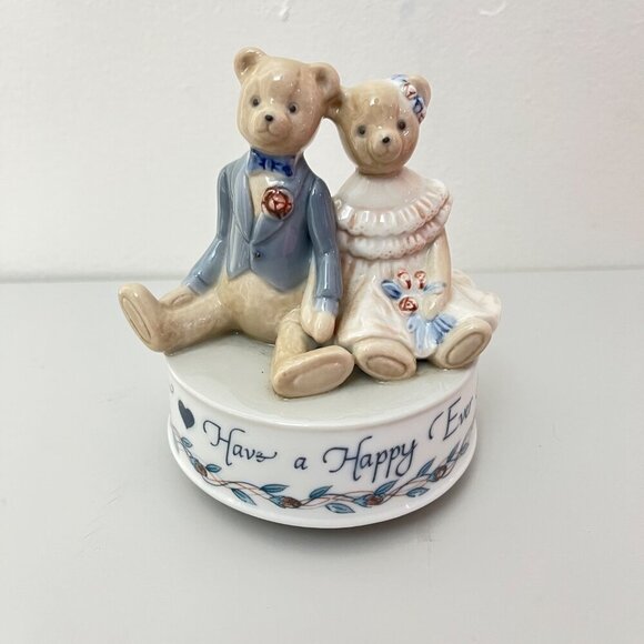 Otagiri Music Box Bride Groom Wedding Bears, Plays Love Makes The World Go Round - Picture 5 of 5
